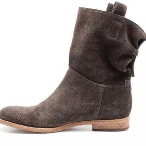 Umbria Slouchy Suede Booties Boots in Dark Gray 38